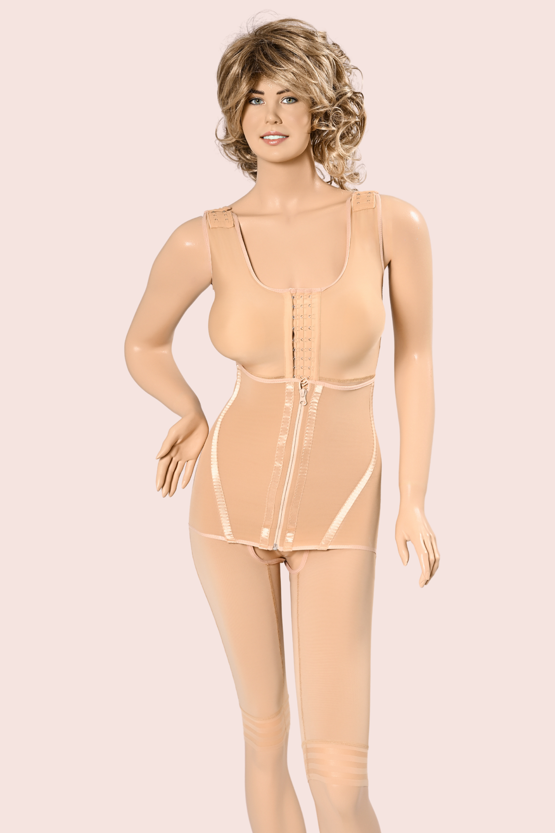 Short bodysuit with belt - B9101